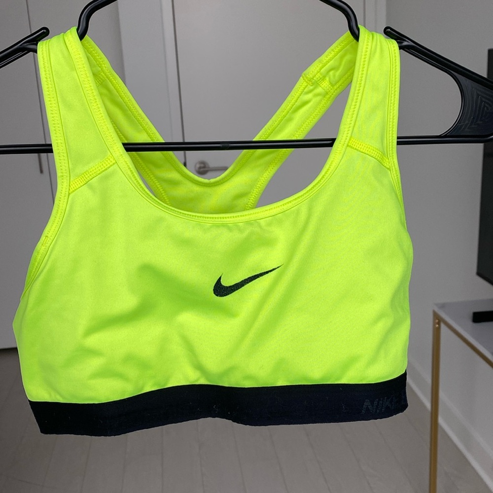 Nike Racerback Sports Bra, Highlighter Yellow/Green, Size Medium, Medium Support